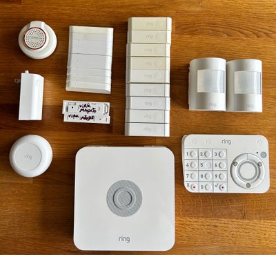 Tyverialarm, Ring, Komplet Ring Security alarmsystem til hjemmet. Alle enheder virker uden problemer