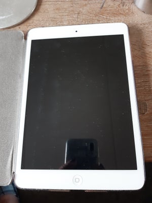 iPad mini, hvid, God, Sælger dette Apple ipad der jeg har fjernet alt og ikke ved hvordan man få den