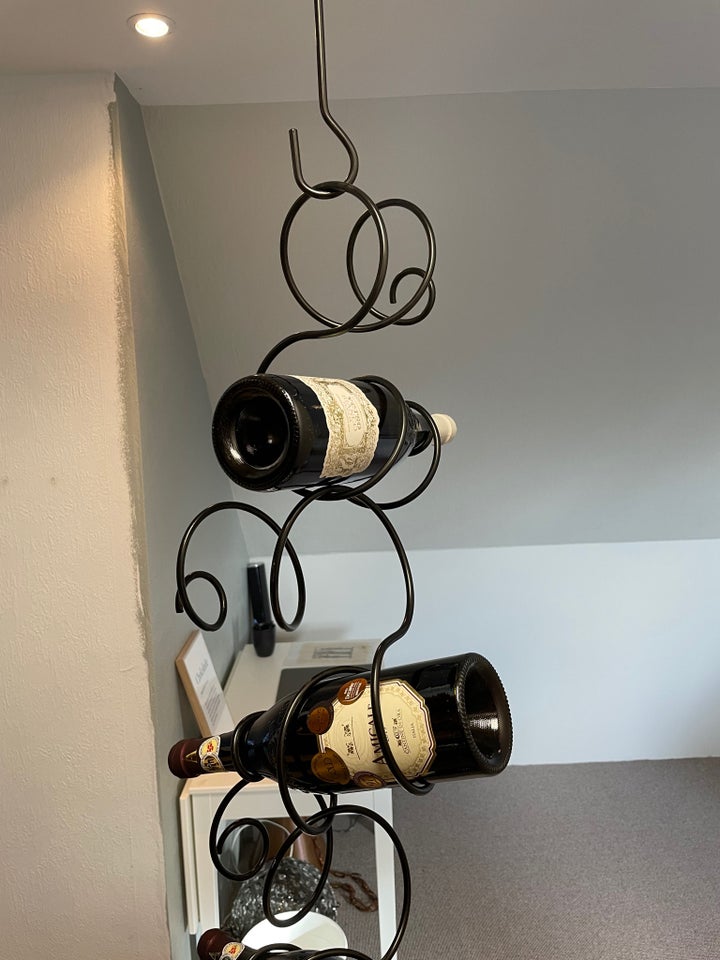 Vin holder / vinreol