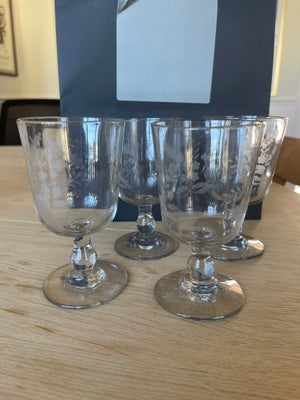 Glas, Gamle franske vinglas, Franske souvenir glas, 4 stk. Smukke gamle håndpustet glas fra Frankrig