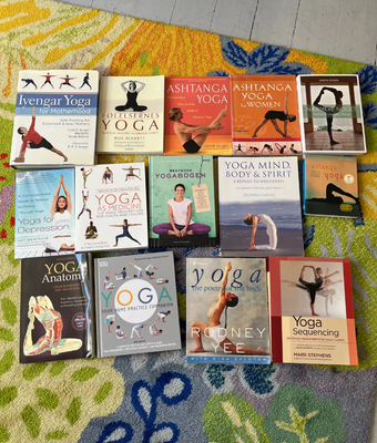Yogabøger, emne: hobby og sport, Astanga-Yoga, Anton Simmha, 50 kr.
Yoga, Das Grosse Praxisbuch für 