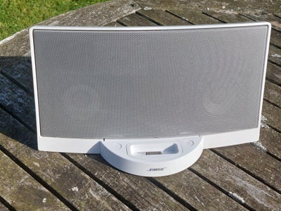 Højttaler,  Bose, SoundDock, 20 W, Rimelig, God højtaler, lille, elegant model, egnet til lejlighed 