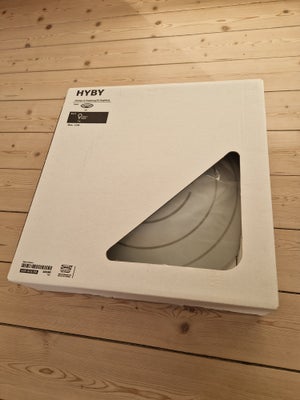 Anden loftslampe, Hyby, Hyby loftlampe fra IKEA. Aldrig åbnet.