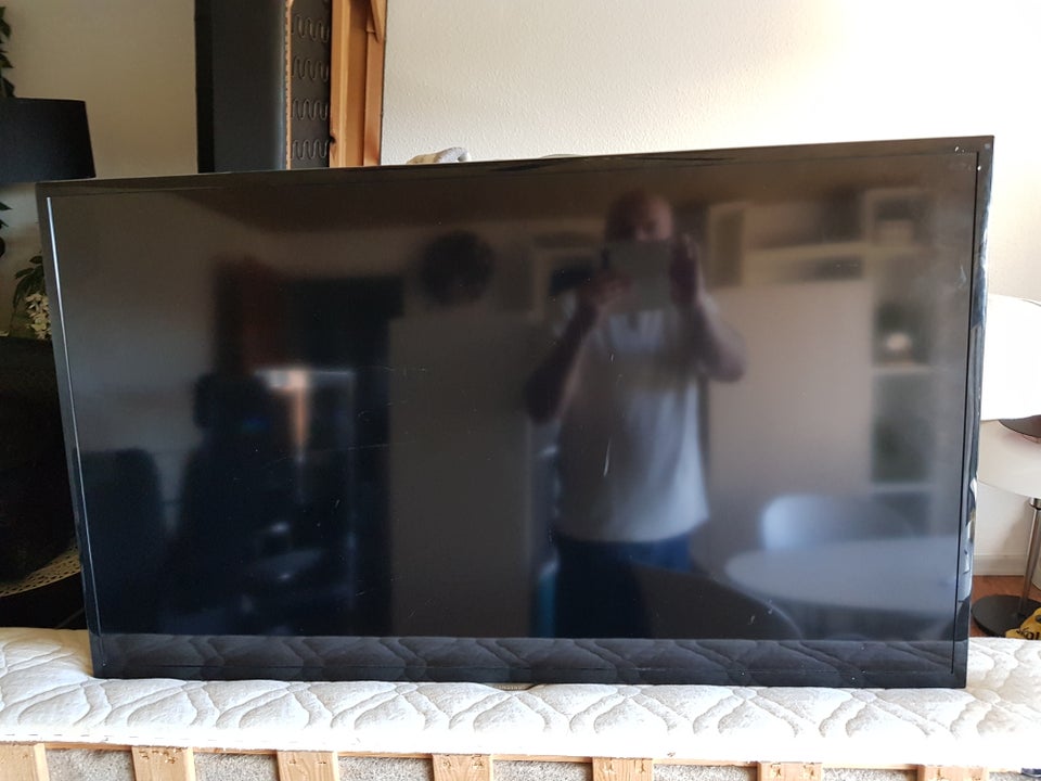 LCD, Samsung, 46"