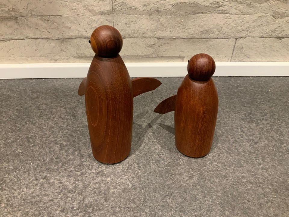 Træfigurer, Pingviner i teak