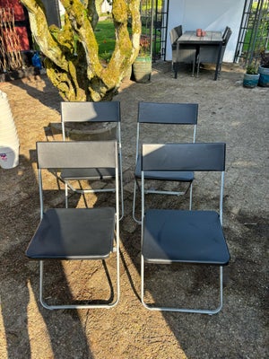 Klapstole, Ikea, Her sælger jeg 4 stk sorte klapstole fra Ikea. De fylder ikke meget når de er klapp