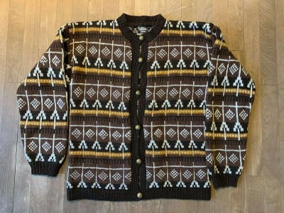 Sweater, Håndstrikket, str. M,  Brun, hvid, gul,  100 % uld,  God men brugt, Flot strikket sweater/c