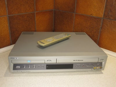 VHS videomaskine, Sony, SLV-D900, Perfekt, 
- FLOT STAND !
- Combi,
- Incl. original Fjernbetjening.