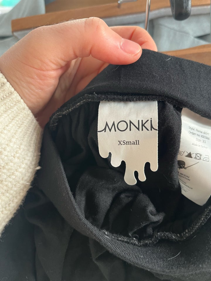 Mini skirt, str. 34, Monki