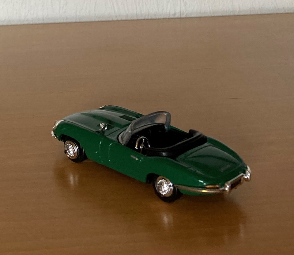 Modelbil, Jaguar E-Type, skala 1/43