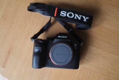 Sony, A7III, 24,2 megapixels, God, Sælger dette Sony A7III da jeg skifter til den anden kamera. Som 