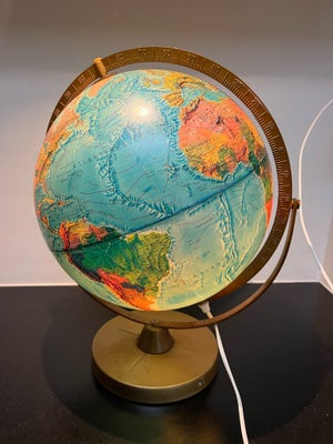 Anden bordlampe, Retro/vintage, Gammel globus med lys i fra 1973. Fra Scan Globe A/S København/Danma