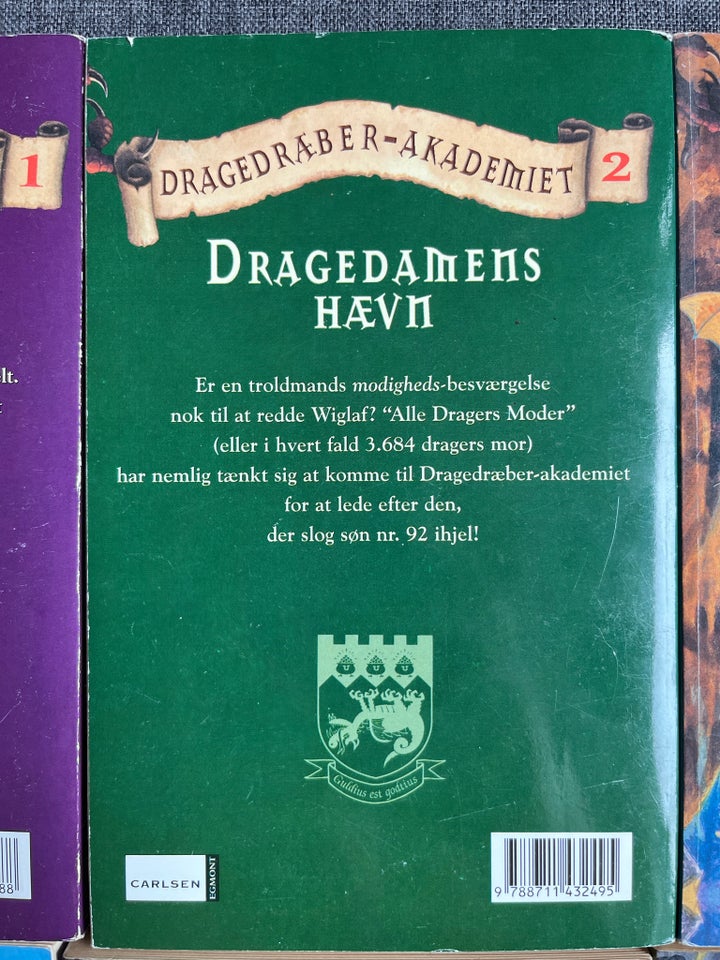 Dragedræberakademiet, Kate McMullan