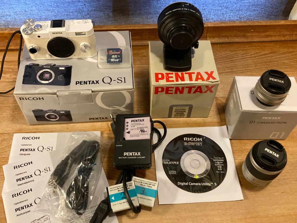 Pentax, Q-S1, 12,4 megapixels