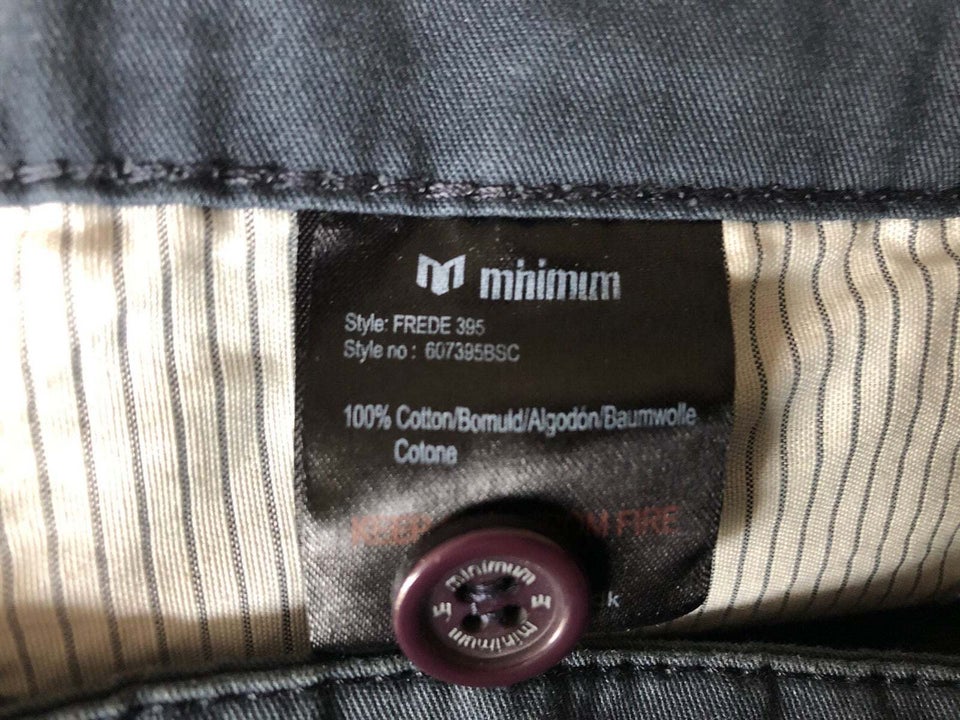 Shorts, Minimum, str. 34