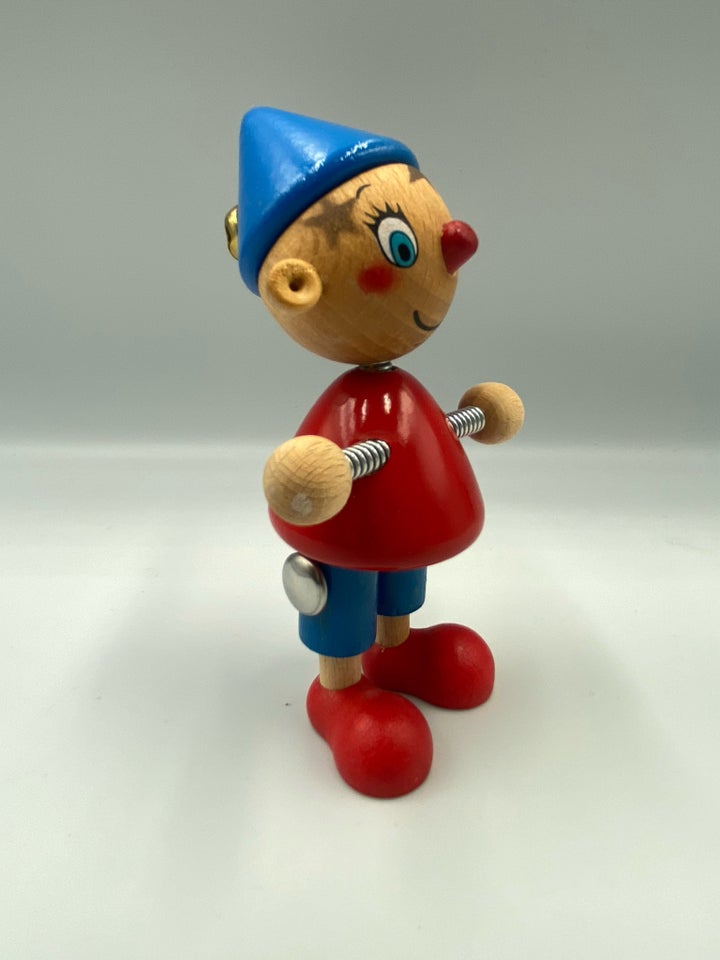 Andet, Noddy figur i træ.