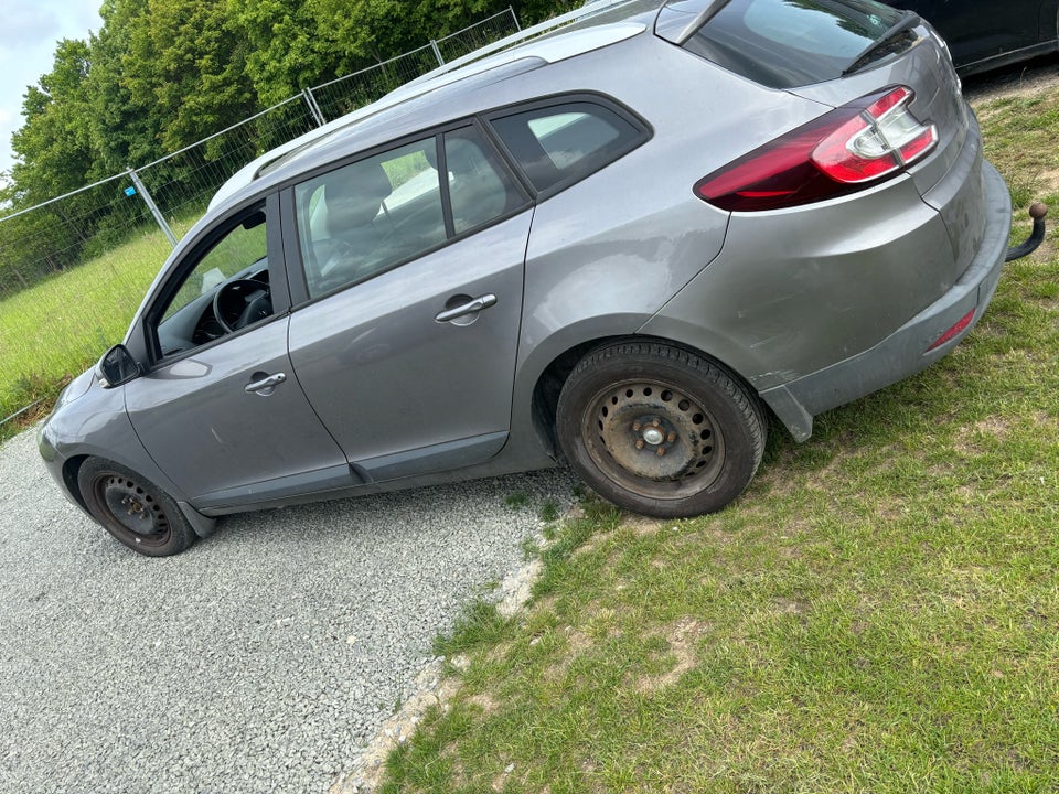 Renault Megane III, 1,5 dCi 110 Authentique Sport Tourer,