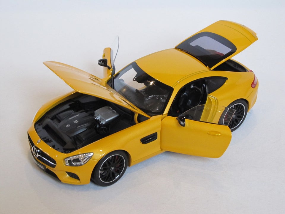 Modelbil, 2015 Mercedes Benz AMG GT S, skala 1:18