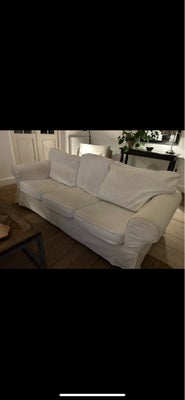 Sofa, Ikea Ektorp, 3 Pers med hvidt betræk der kan afmonteres og vaskes .
Fast afhentningspris
Afhen
