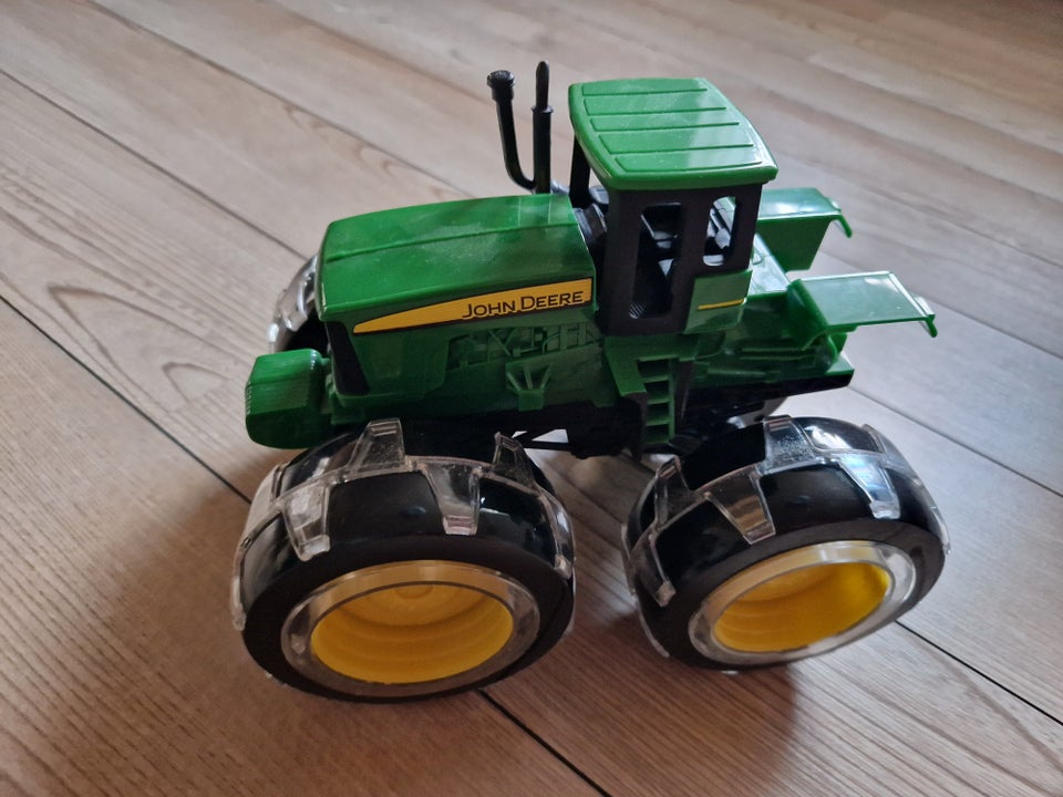 Traktor, John Deere