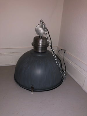 Pendel, Stor og smuk “københavner-style” industrilampe med moderne ophæng m. karabinhage og stofledn