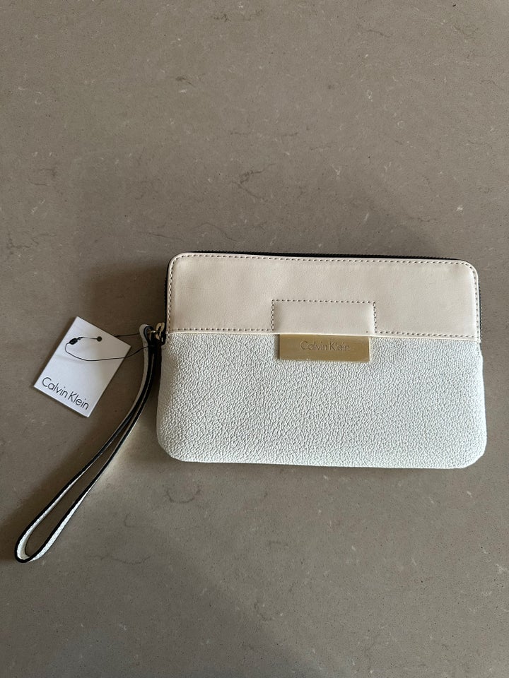 Clutch, Calvin Klein, læderlook