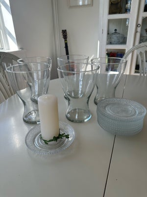 Glas, 5 vaser samt 9 lysfad, 5 stk vaser og 9 fine lysfad / perfekt til opdækning til fest, bryllup 