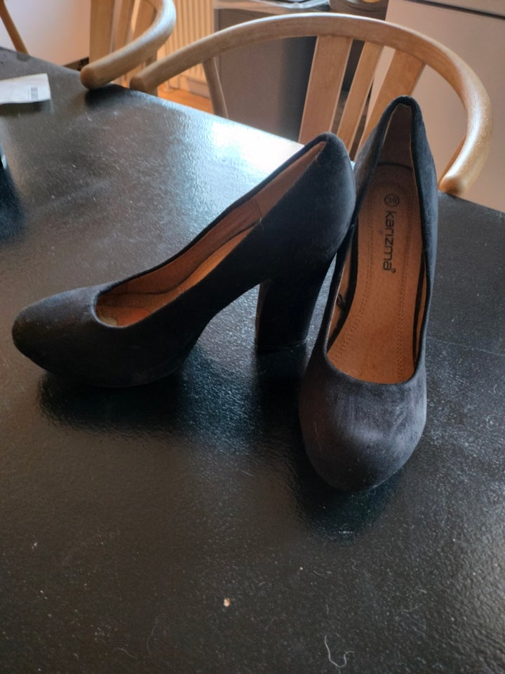 Pumps, str. 39, Karizma