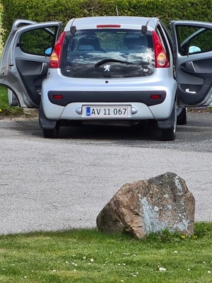 Peugeot 107, 1,0 Trendy, Benzin, 2007, km 189000, sølvmetal, nysynet, 5-dørs, godt  kørende med auto