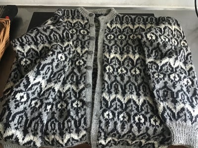 Sweater, Norsk/ islandsk sweater, str. XXL,  grå,hvid sort,  Næsten som ny, Nyvasket i uldsæbe, med 