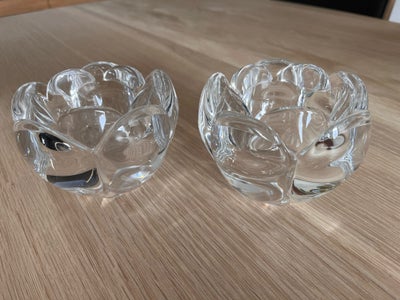 Glas, Fyrfadstager 2 stk. , Holmegaard Lotus, Ø: 11 cm. H: 9 cm. Uden fejl. 
50 kr. pr. stk. 