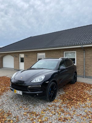 Porsche Cayenne, 3,0 D Tiptr., Diesel, aut. 2013, km 204000, sort, træk, nysynet, klimaanlæg, aircon