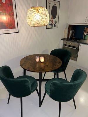 Spisebordsstol, Grøn velour med sorte ben, JYSK, Stolene er købt i 2023. 
De er brugt kort og har de