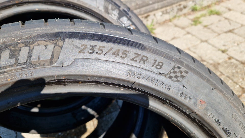 Sommerdæk, Michelin, 235 / 45 / R18