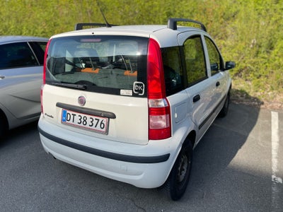 Fiat Panda, Benzin, 2008, km 169000, 5-dørs, Her udbydes en flot økonomisk Fiat Punto.

- Årgang: 20