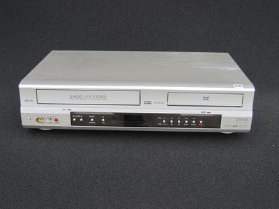 VHS videomaskine, Dantax, DV-104 DVD/VCR A, God, 

- Combi,
- ALU-farvet,
- DVD-afspiller / VHS-vide