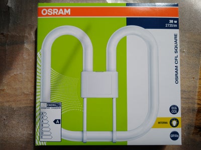 Pære, Helt nye pære. 3 for 100,- De sidste 11 for 250,- Osram CFL Square 2D 38W/827 GR10q 4 pins.
Pr