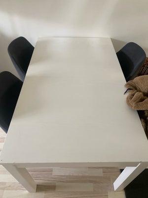 Spisebord, Træ, Ikea, b: 82 l: 139, Pænt bord dog med en smule hakker i sidderne 
Der er 2  bordplad