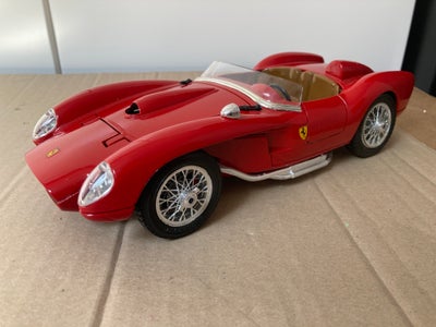 Modelbil, Ferrari 250 Testa Rossa 1957 1/18, skala 1:18, En rigtig flot og meget deltaljeret modelbi