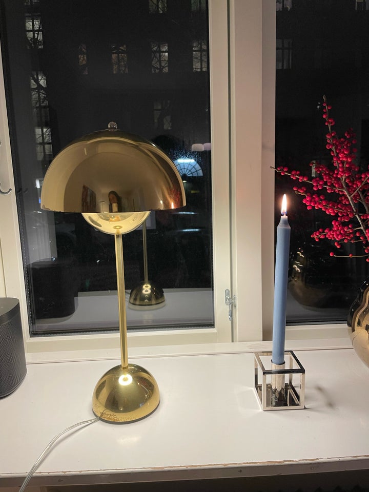 Skrivebordslampe, &tradition