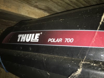 Tagboks, Thule 700, Sort kulfiberlook - fin stand med gamle tagbøjler 