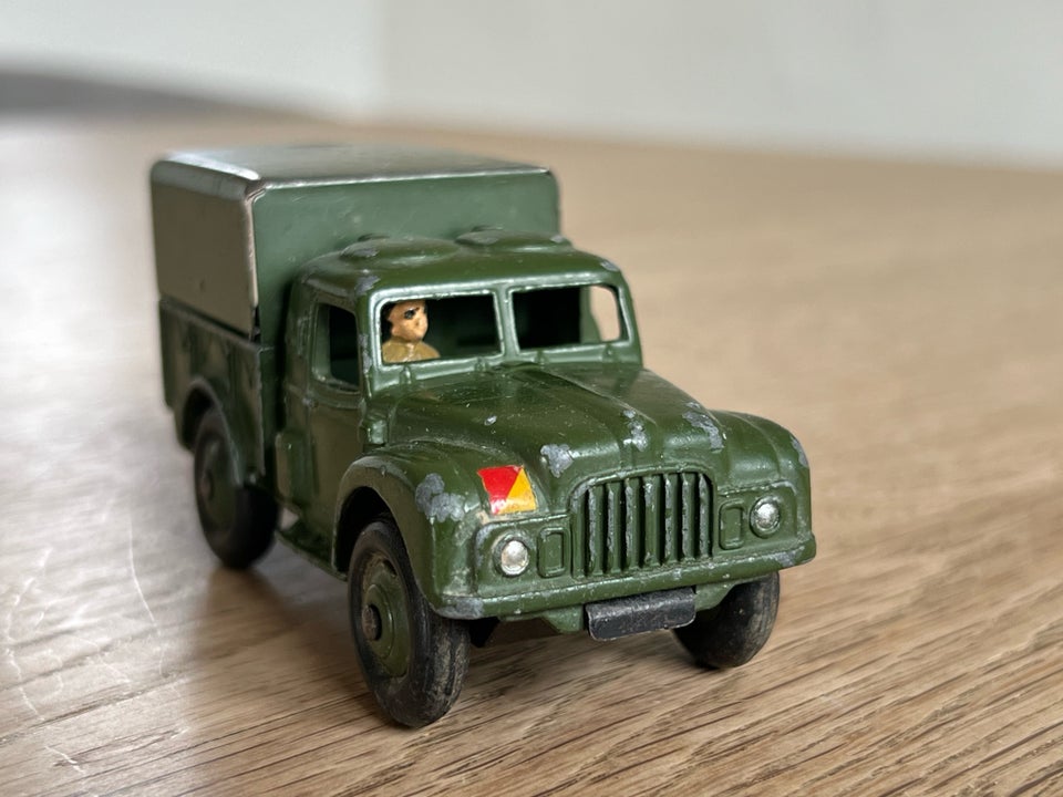 Army 1 ton cargo truck, Dinky toys