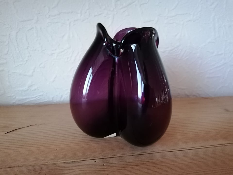 Trefløjet vase, Per Lytken, Holmegaard 1950 erne