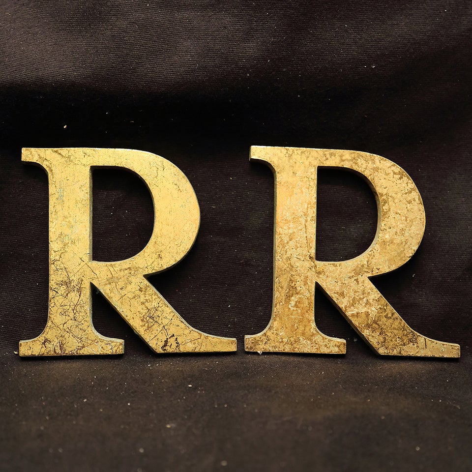 Facadebogstav "R" i massiv messing - H 9,8 cm