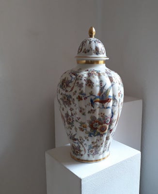 Vase, Lågkrukke, Blomster, Fugle, Thomas - Germany, Flot krukke/ vase med låg.
Porcelæn - stemplet.
