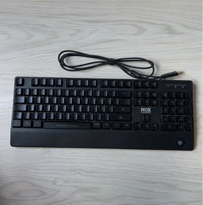 Find Keyboard Pc Tastaturer og mus Gaming - Køb brugt på DBA