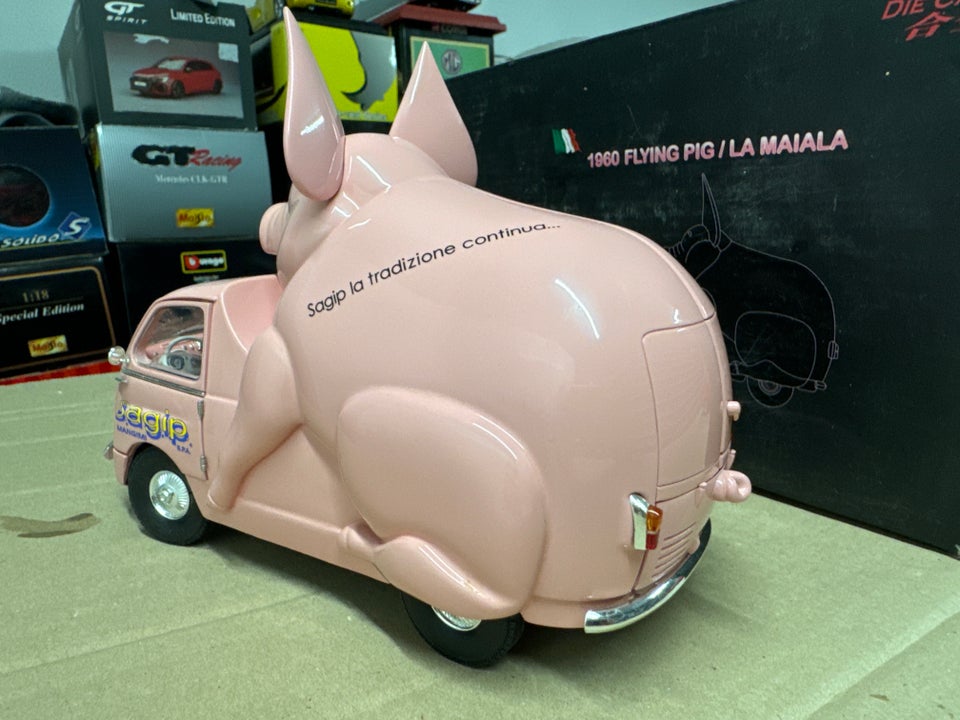 Modelbil, Fiat La maiala 1960 Flying Pig 1/18, skala 1:18