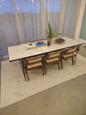 Spisebord, Marmor, HANDVÄRK, b: 94 l: 230, Lækkert spisebord i stål og marmor. Marmor fejler ikke no