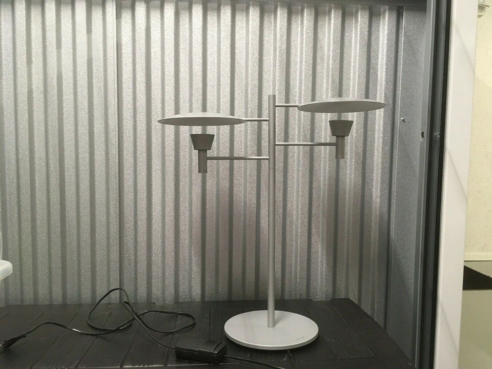 Anden arkitekt, Ligth studio by horn, bordlampe