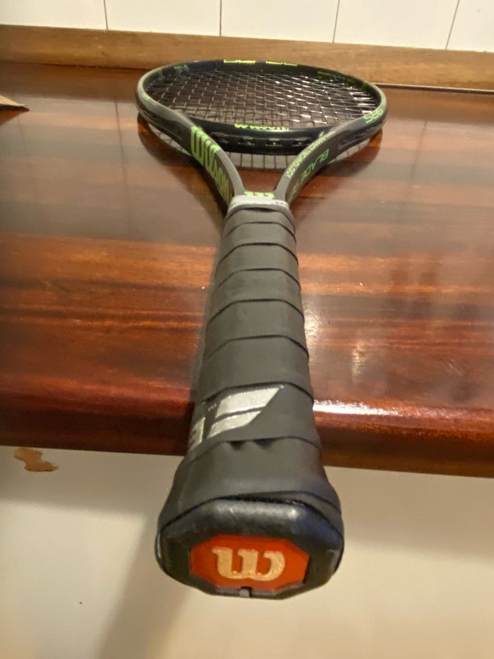 Tennisketsjer, Wilson Blade